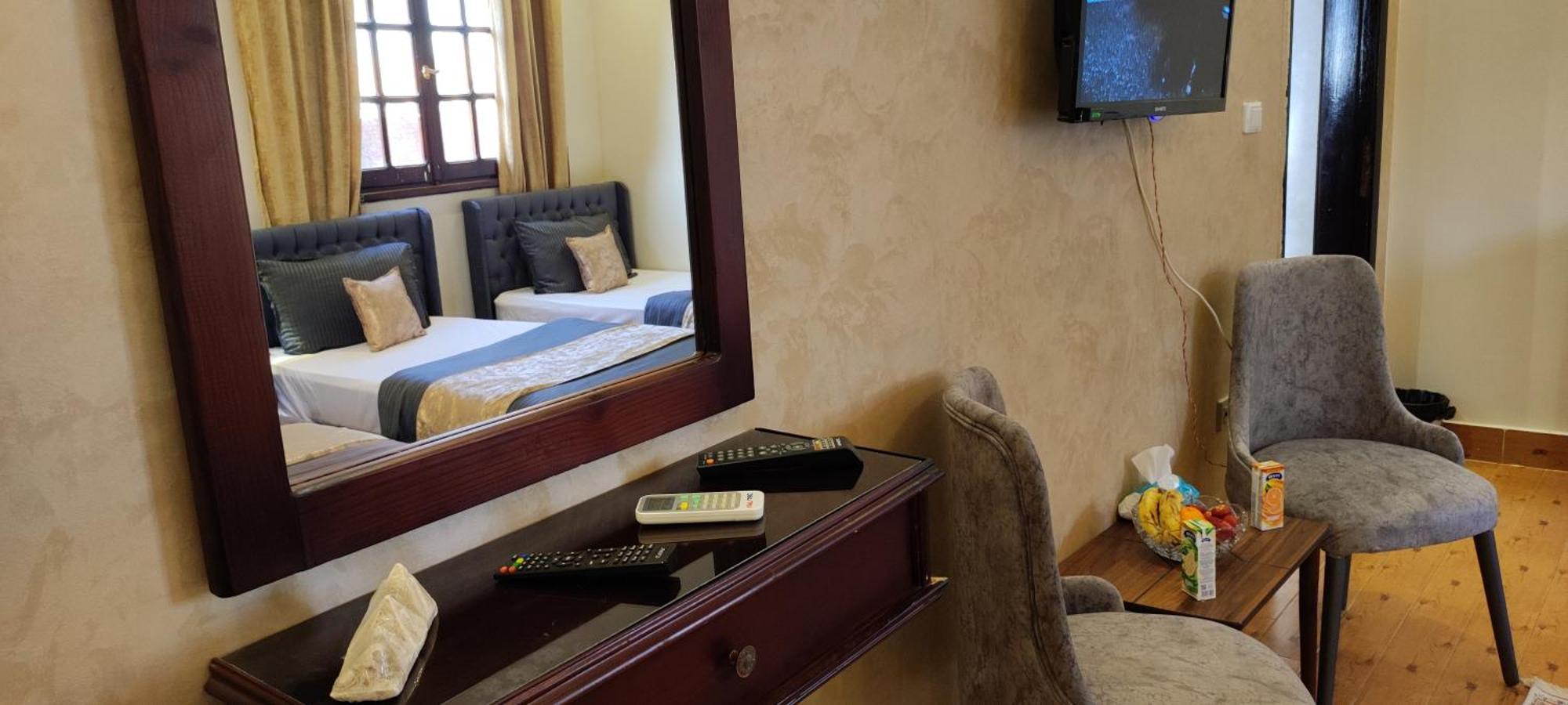 Eye Of Ra - Guest House Kafrat al Jabal Exterior photo